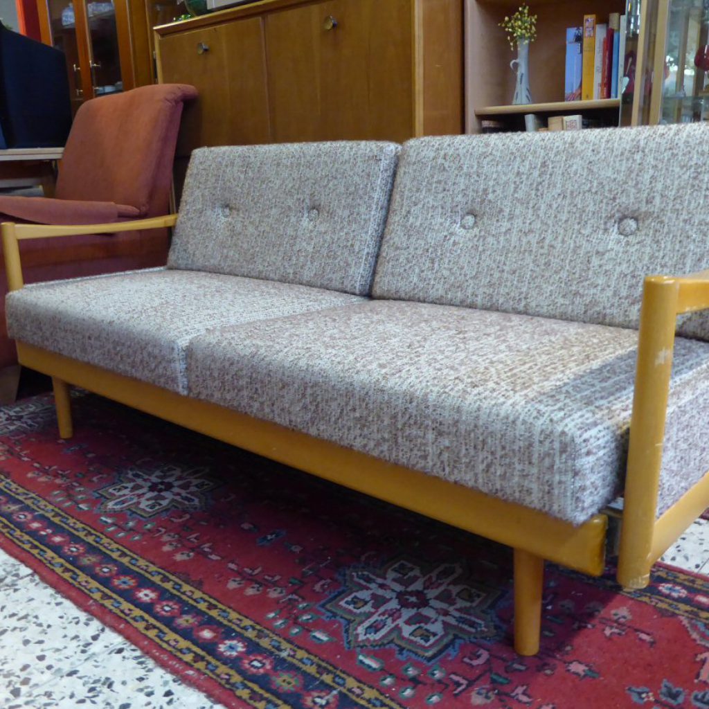 Polstermöbel aus den 70er Jahren Paderborner Umweltwerkstatt
