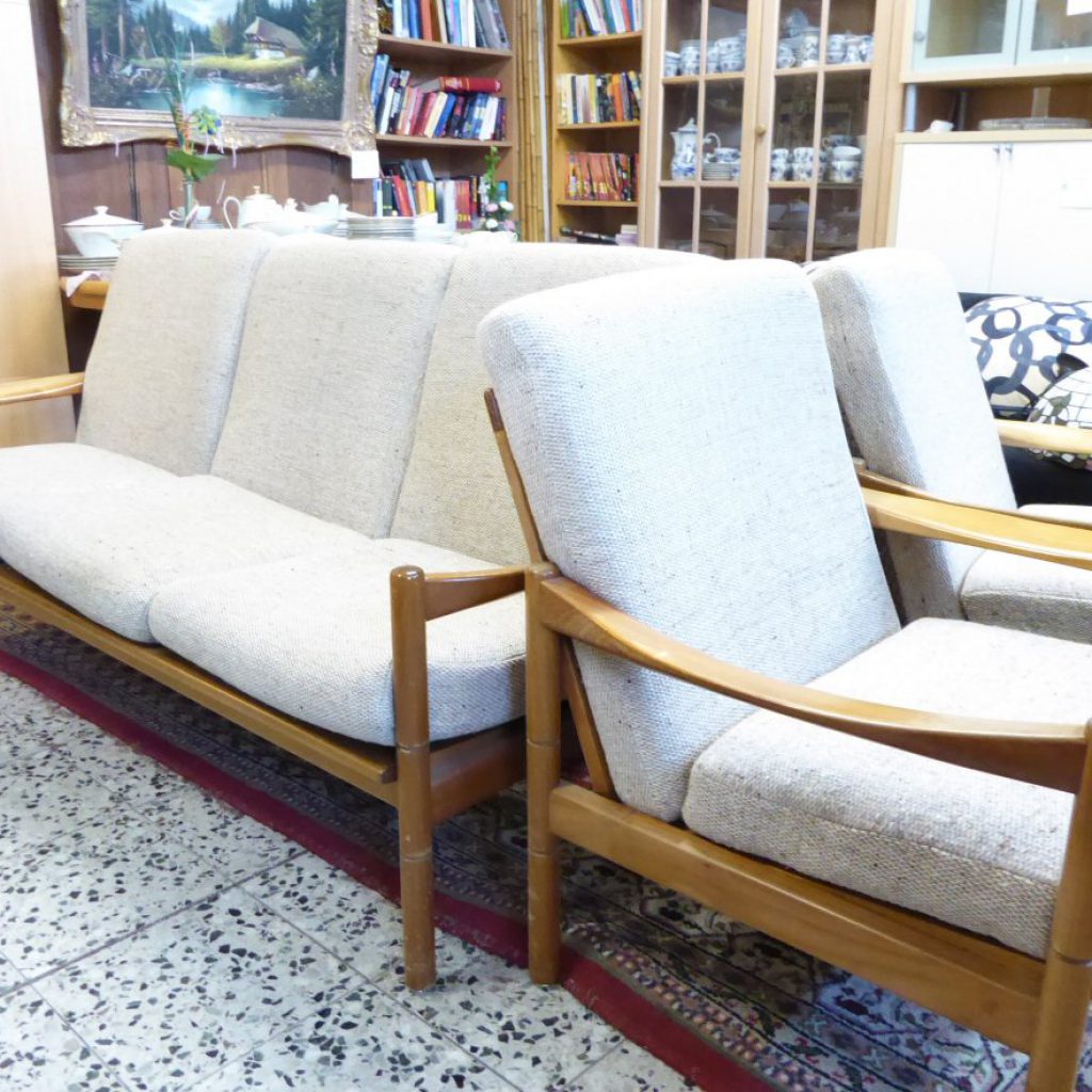 Polstermöbel aus den 70er Jahren Paderborner Umweltwerkstatt